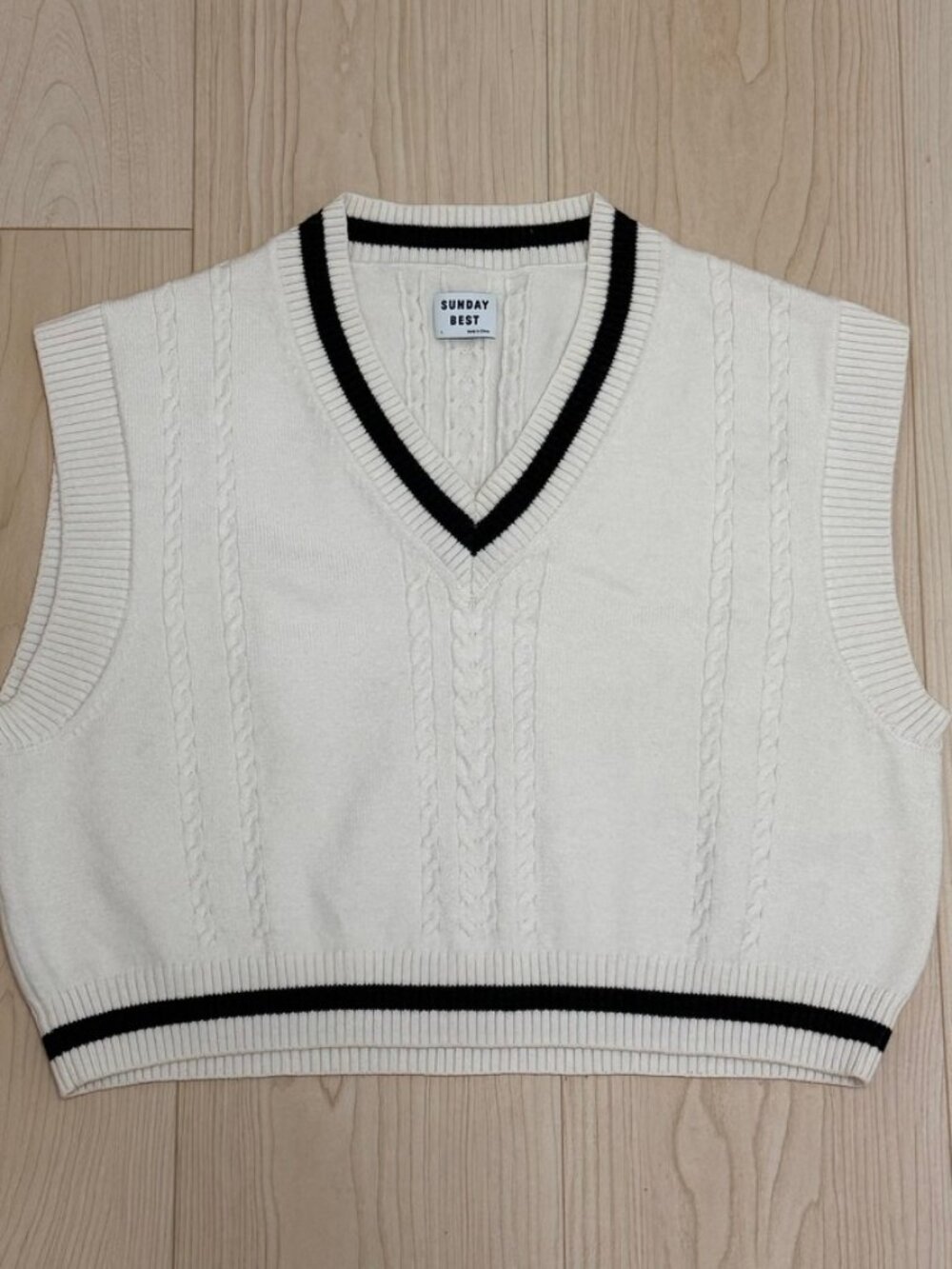 Aritzia Sunday Best Winston Cropped Sweater Vest Merino wool cable-knit